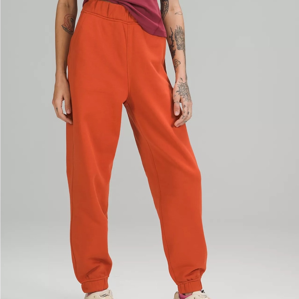 Lululemon Relaxed High Rise Jogger